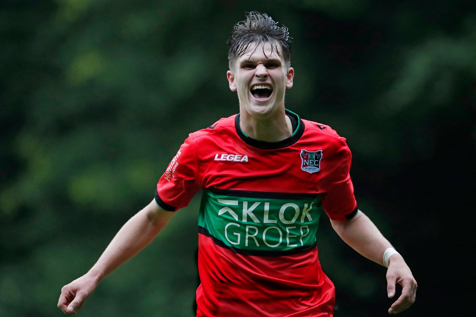 荷甲倒计时；亚特兰大转会期手感冰凉；细节引发关注；引发热议；纪律约束更严格的简单介绍