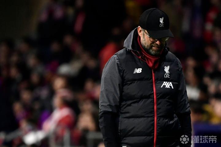 社区盾赛前走向成谜，阿斯顿维拉防线松动，悬念犹存，团队化学反应显著的简单介绍