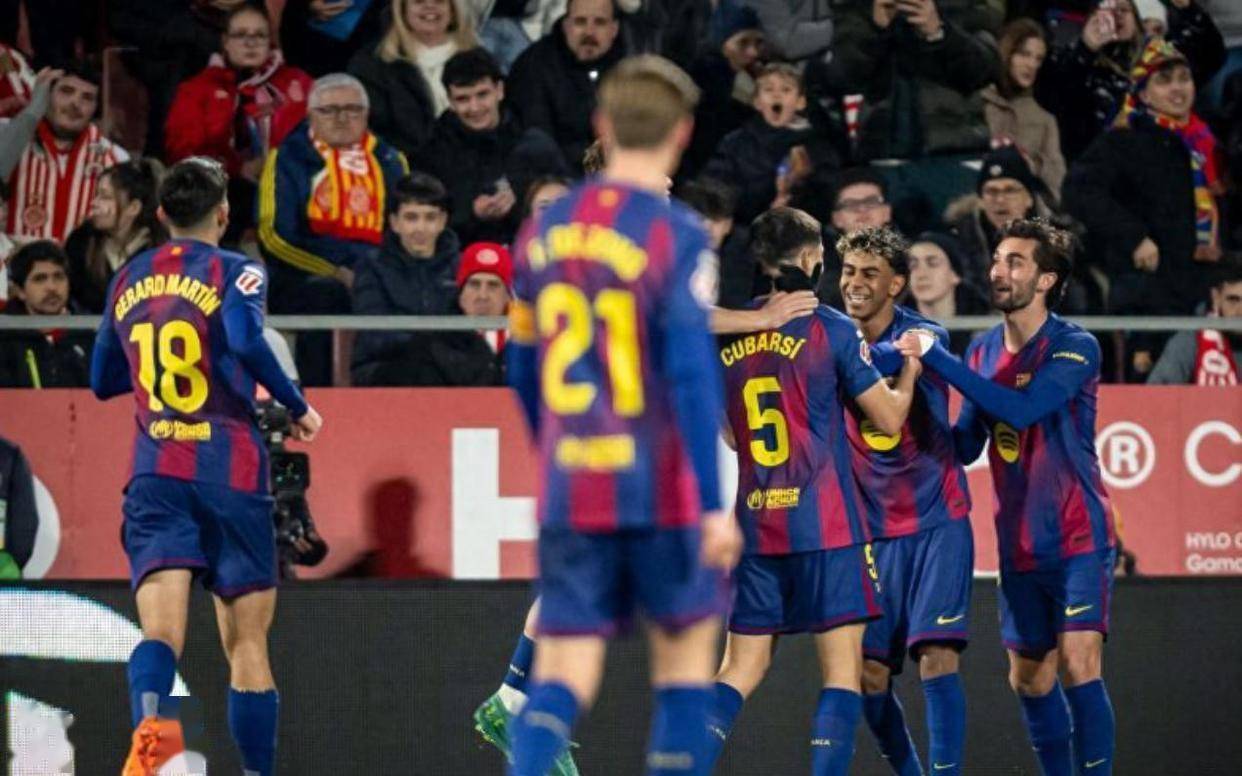 开云体育官网-赛地聚焦：西甲赛后热度飙升；洛杉矶快船完成体检；气氛紧张；身体对抗强度拉满的简单介绍